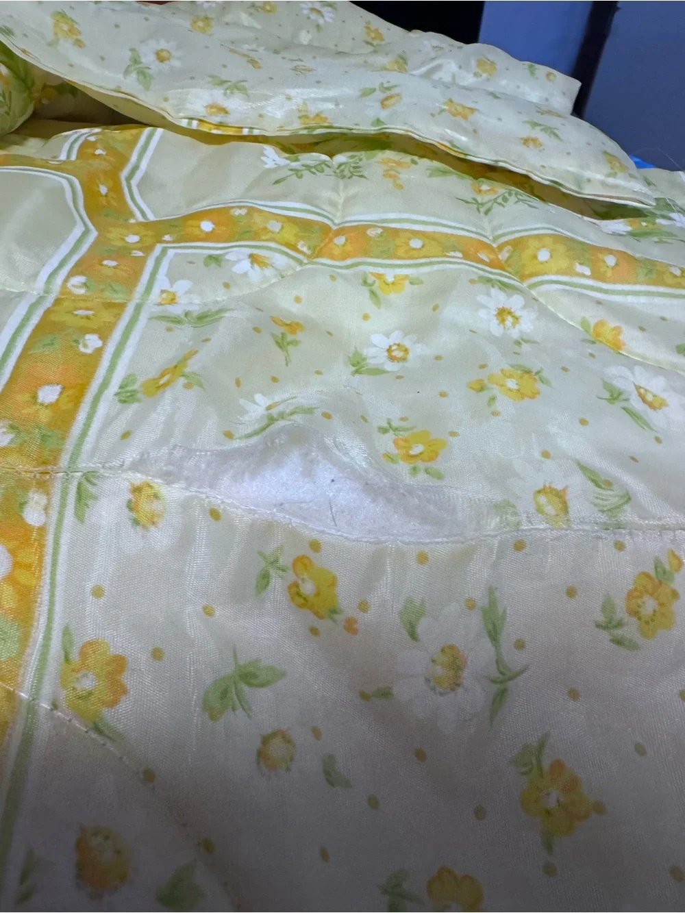 Vintage Floral MCM Twin comforter
